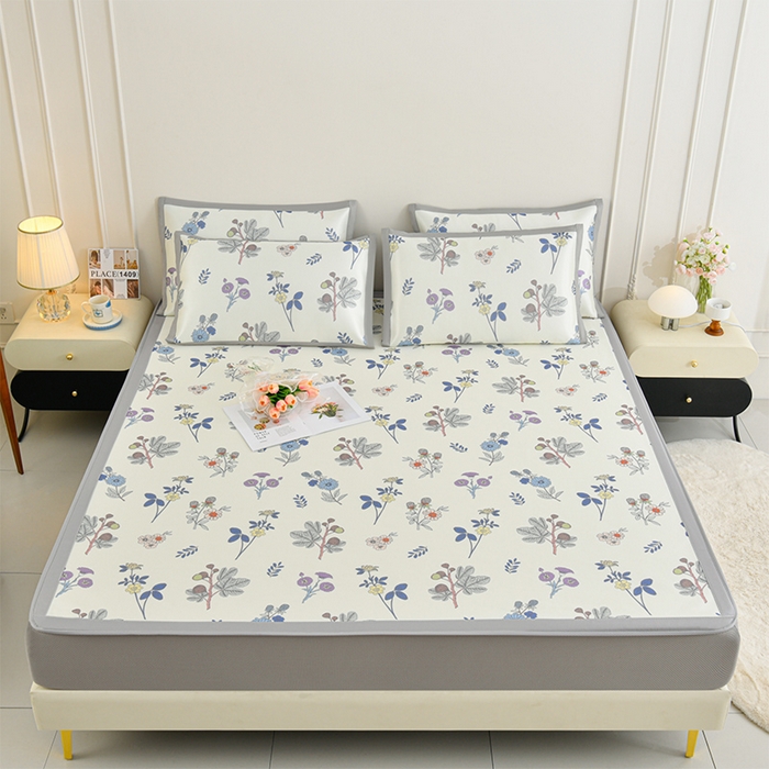 91家纺网 家纺一手货源 找家纺 简一 2025新款A类碳光印花数码冰丝凉席系列-床笠款 花开半夏