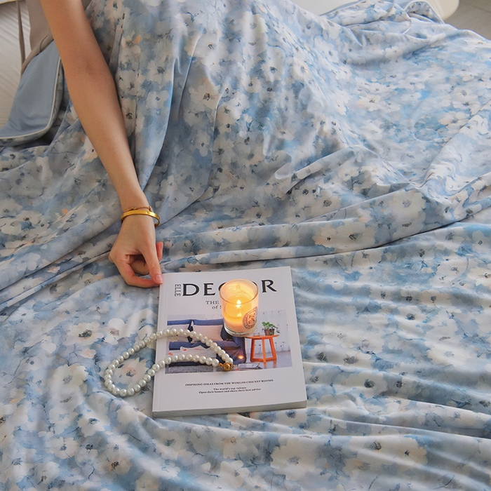 91家纺网 家纺一手货源 找家纺 梦恬佳 2025新款印花凉感丝夏凉被 桃花源绿