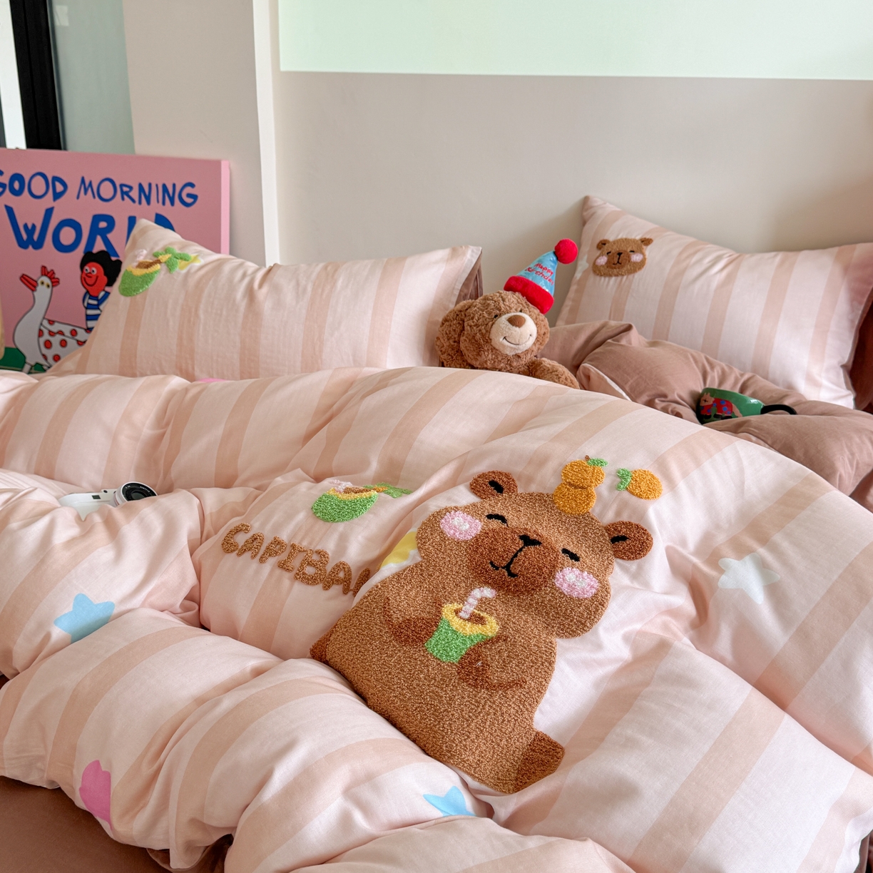 91家纺网 家纺一手货源 找家纺 （总）柚子 2025春夏新款全棉纯棉双层纱毛巾绣四件套