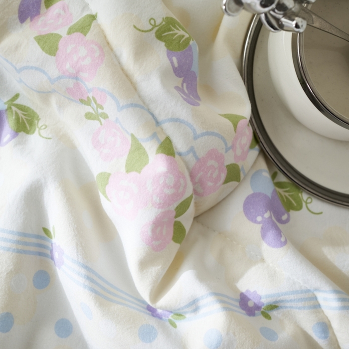 91家纺网 家纺一手货源 找家纺 蝶帕家纺 2025新款法式赫本风韩版花边床盖款夏被四件套 氧气周末