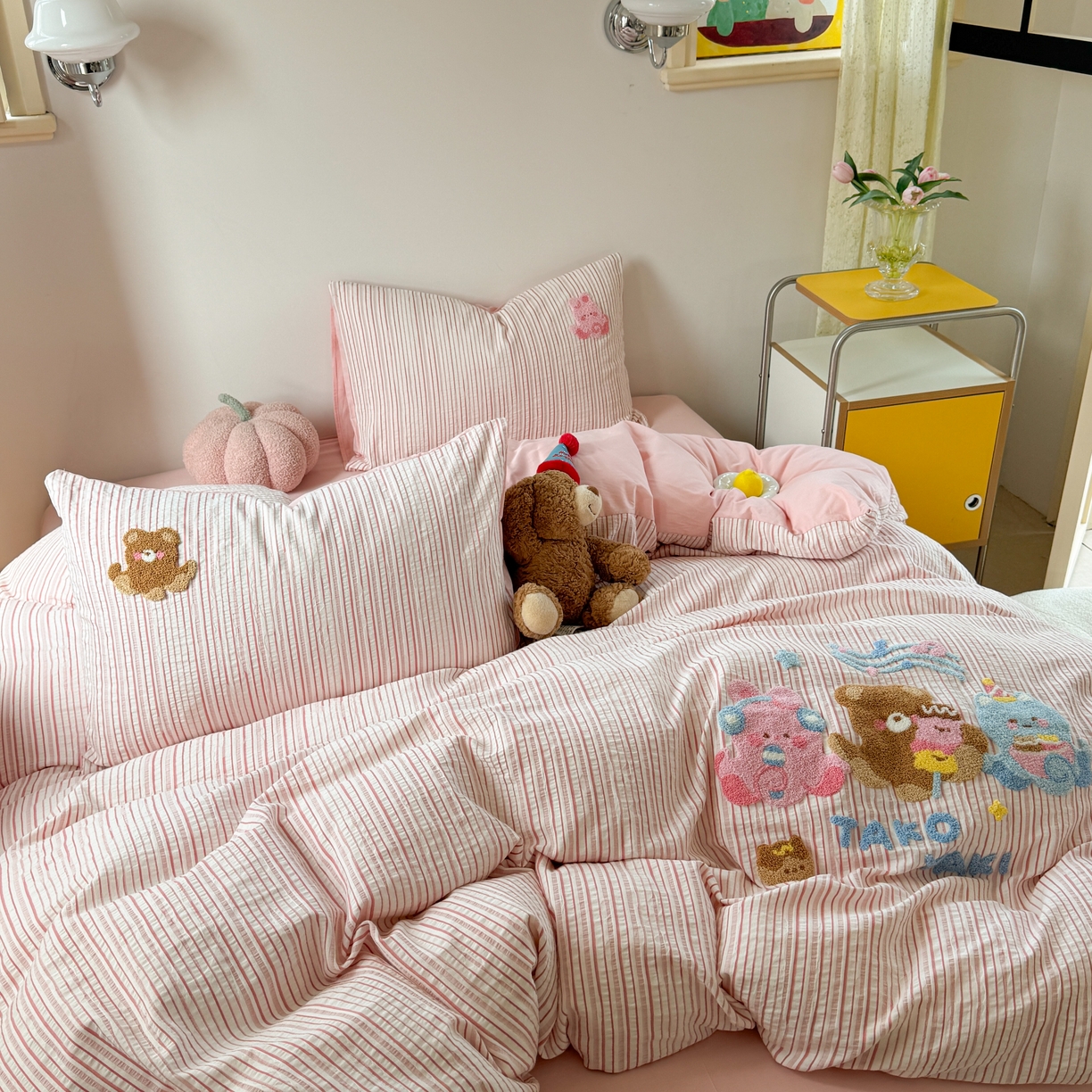 91家纺网 家纺一手货源 找家纺 柚子 2025春夏新款全棉纯棉提花毛巾绣四件套 章鱼丸子