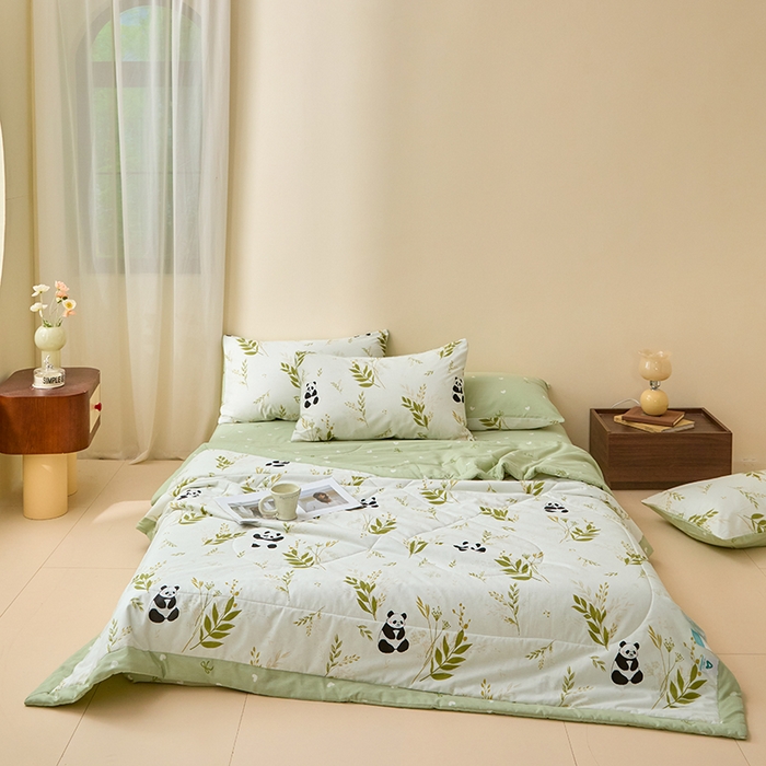 91家纺网 家纺一手货源 找家纺 宝士康家纺 2025新款10A抗菌全棉夏被四件套（床单款） 欢乐熊猫