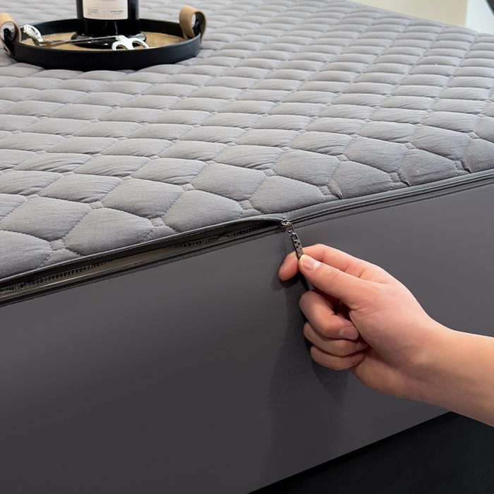 91家纺网 家纺一手货源 找家纺 叠派家纺 2025新款5A抗菌A类夹棉床笠经典款防水款系列 星空灰-小格子经典款