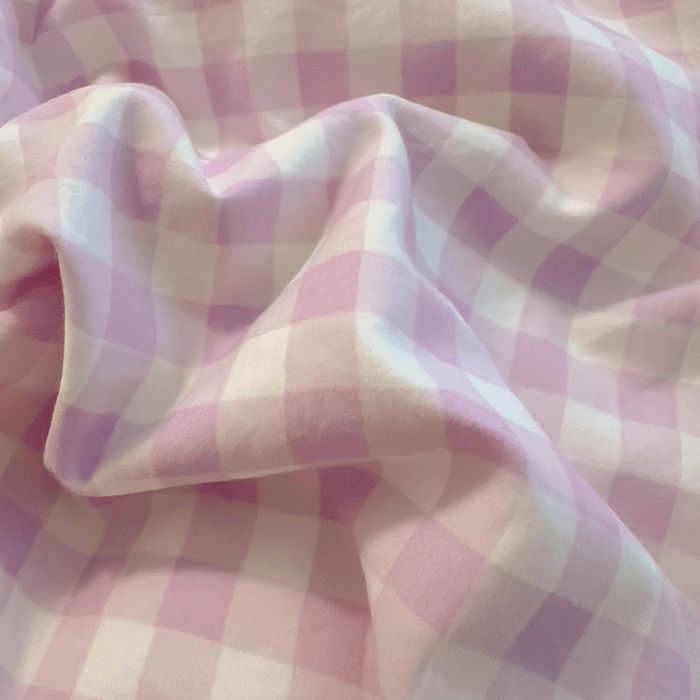 91家纺网 家纺一手货源 找家纺 2025新款专版高克重超萌卡通格子双拼毛巾绣软糯糯水洗棉四件套（场景二） 蝴蝶结羊驼