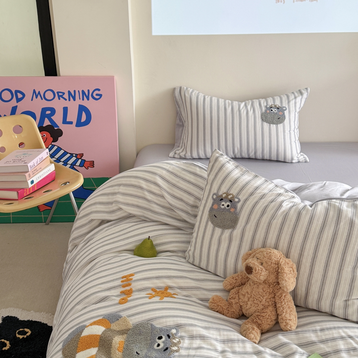 91家纺网 家纺一手货源 找家纺 柚子 2025春夏新款全棉纯棉双层纱毛巾绣四件套 河马