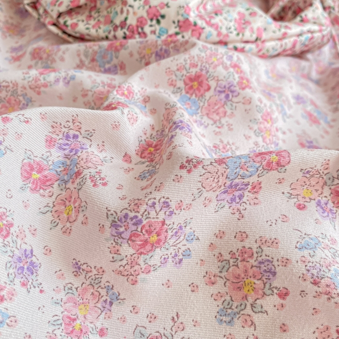 91家纺网 家纺一手货源 找家纺 2025新款针织双层纱夏被床盖四件套单夏被单床盖单品 春天里