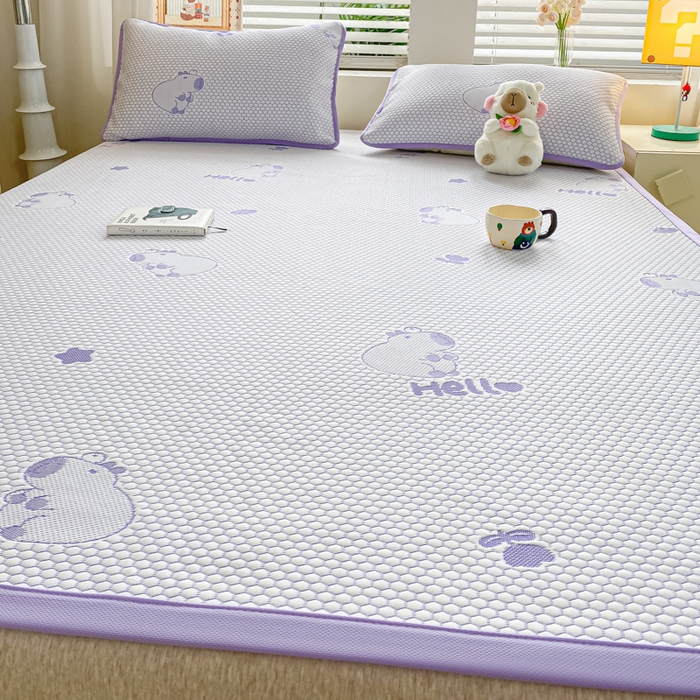 91家纺网 家纺一手货源 找家纺 春寻家纺 2025新款冰豆豆冰丝凉席-卡皮巴拉系列 床单款-卡皮巴拉-紫