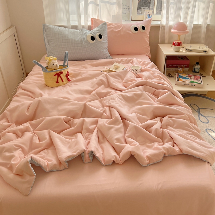 91家纺网 家纺一手货源 找家纺 慕尚家纺 2025新款大眼萌仔夏被 大眼萌 粉蓝格