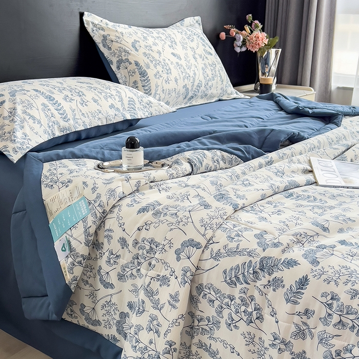 91家纺网 家纺一手货源 找家纺 宝士康家纺 2025新款10A抗菌双层纱印花夏被四件套 青花瓷