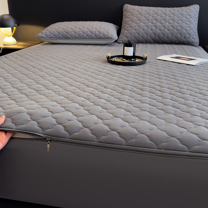 91家纺网 家纺一手货源 找家纺 叠派家纺 2025新款5A抗菌A类夹棉床笠经典款防水款系列 银灰色-梅花经典款