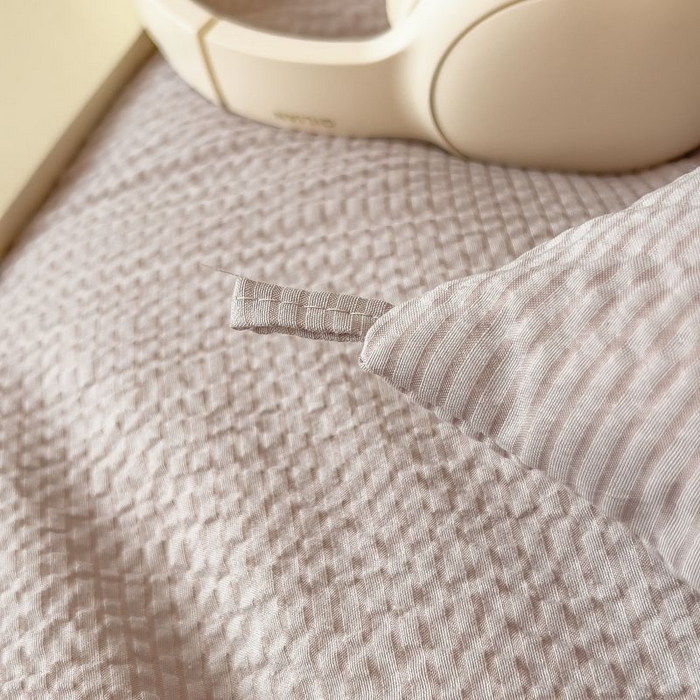 91家纺网 家纺一手货源 找家纺 宝士康家纺 2025新款加厚泡泡棉大豆冬被子被芯 幻梦银灰