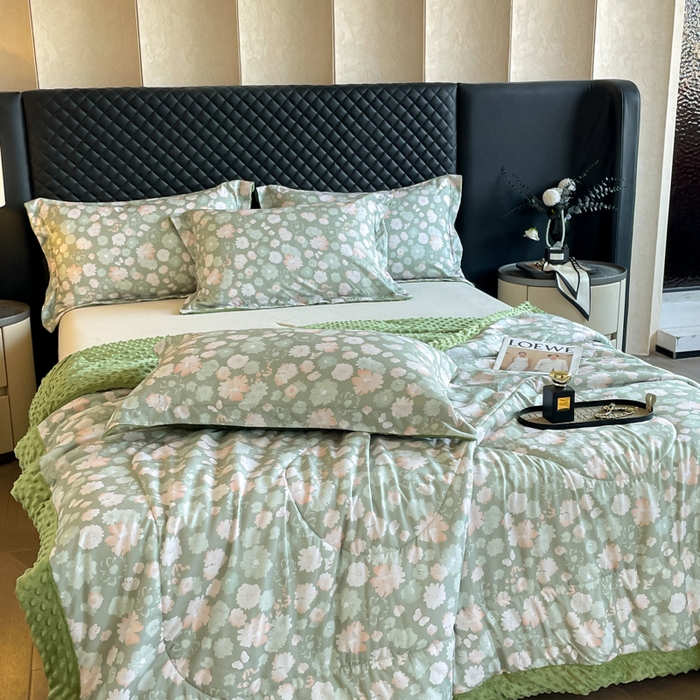 91家纺网 家纺一手货源 找家纺 宝士康家纺 2025新款10A抗菌双层纱豆豆绒夏被 绿野庄园