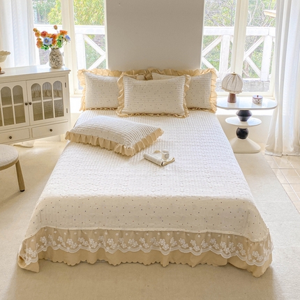 91家纺网 家纺一手货源 找家纺 2025新款直播热款A类针织棉双层纱床盖款夏被四件套 奶油波点