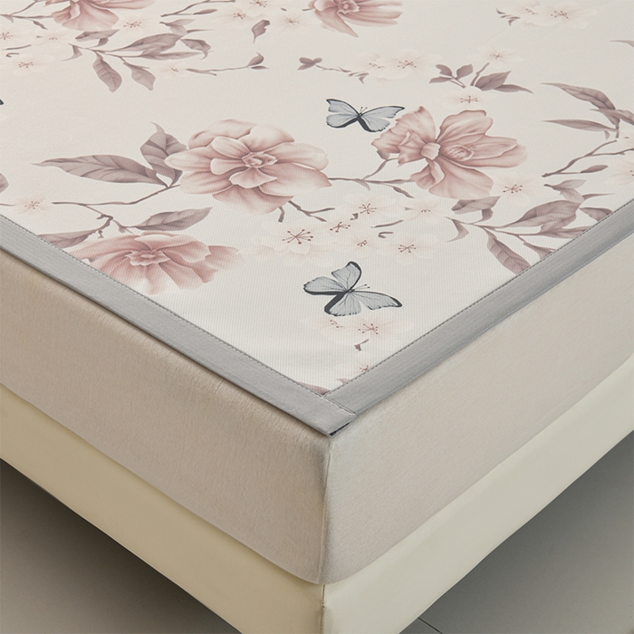 91家纺网 家纺一手货源 找家纺 简一 2025新款A类碳光印花数码冰丝凉席系列-床单款 蝴蝶花谷