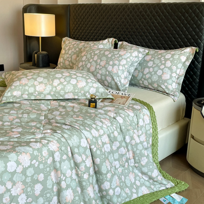 91家纺网 家纺一手货源 找家纺 宝士康家纺 2025新款10A抗菌双层纱豆豆绒夏被 绿野庄园