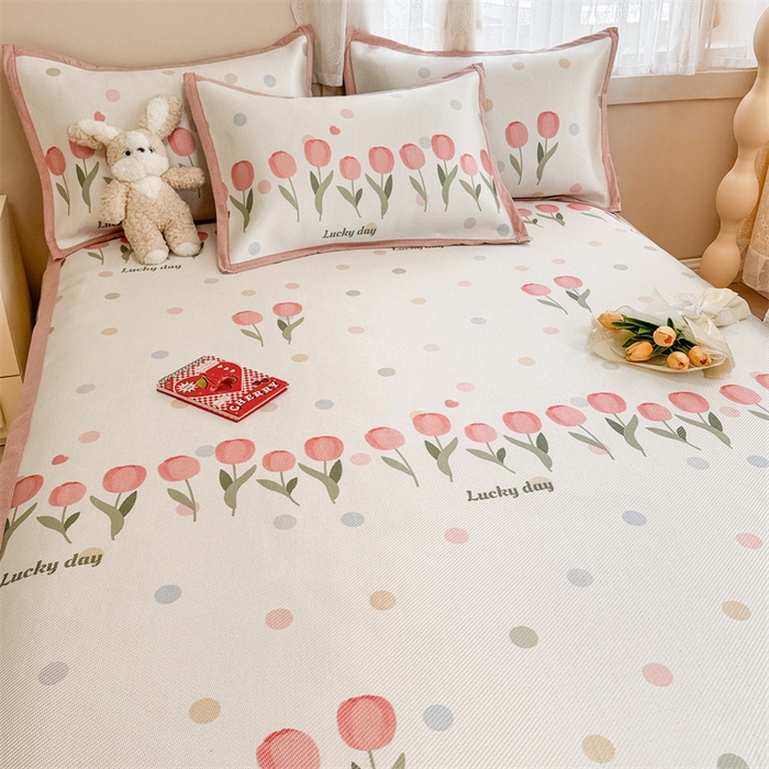 91家纺网 家纺一手货源 找家纺 2025新款懒猫600D数码印花冰藤凉席 浪漫郁金香