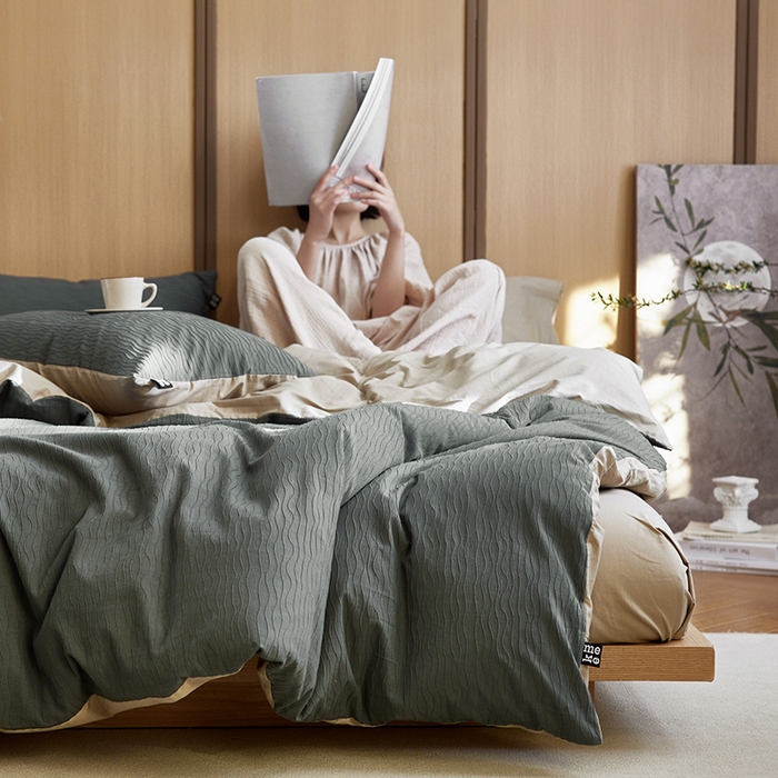 91家纺网 家纺一手货源 找家纺 风向标家纺 2025新款全棉波纹纱提花原木风四件套 波纹纱-森屿灰