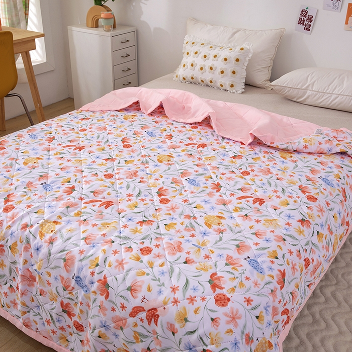 91家纺网 家纺一手货源 找家纺 富艺隆 2025新款超声波亲肤绒夏被夏凉被直播爆款超声波夏被空调被 鸟语花香