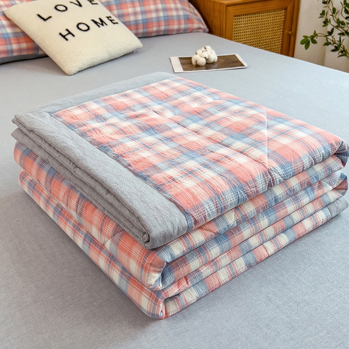 91家纺网 家纺一手货源 找家纺 宝士康家纺 2025新款10A抗菌无印风夏被四件套 炫彩格