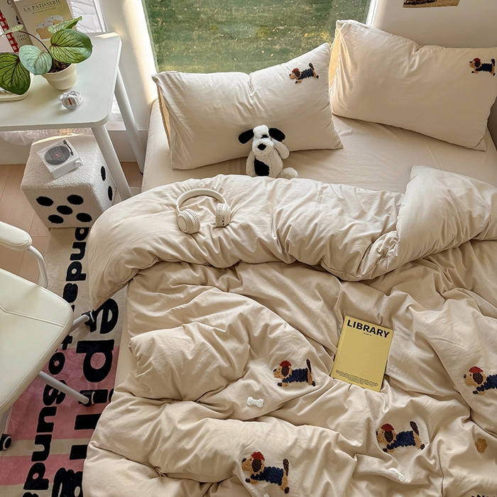 91家纺网 家纺一手货源 找家纺 耀达家居 2025新款A类水洗棉毛巾绣四件套 腊肠狗