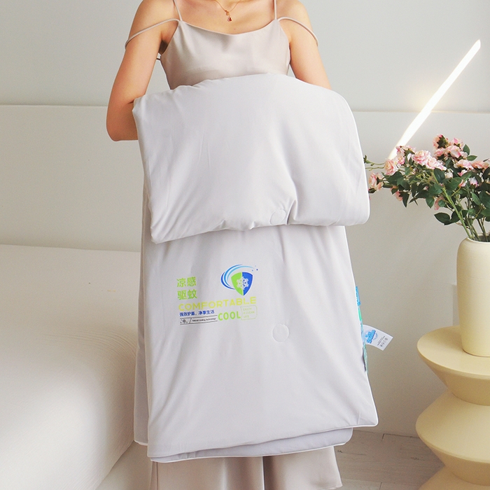 91家纺网 家纺一手货源 找家纺 梦恬佳 2025新款凉感驱蚊夏凉被 月光灰