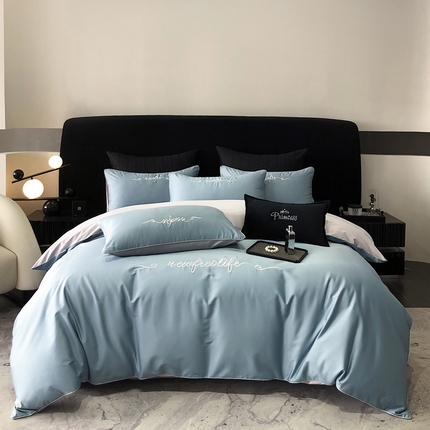 91家纺网 家纺一手货源 找家纺 禧澜庭 2025新款高支纯棉全棉斜纹四件套刺绣绣花款轻奢三件套--卡罗系列 魅力蓝+浅灰