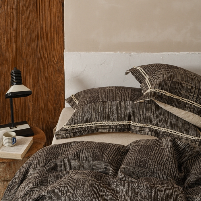 91家纺网 家纺一手货源 找家纺 简家居 2025新款棉麻四件套 幻影·黑金