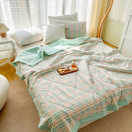 91家纺网 家纺一手货源 找家纺 （总）天瑜  2024全棉A类色织水洗棉夏被棉花芯纯棉夏凉被空调被,宝丽大格,初见,豆沙小格,粉彩格,光芒紫,姜黄小格,蓝大格,蓝咖中格,绿大格,时尚紫,维卡蓝,雾兰小格,粉细条,粉紫小格,粉紫中格,红咖小格,灰细条,咖细条,蓝小格,蓝中格,绿咖中格,绿小格,深紫中格,冰激凌格,纯白小格,粉小格,姜黄小格,绿紫小格,绿紫中格,莫妮蓝,深灰小格
