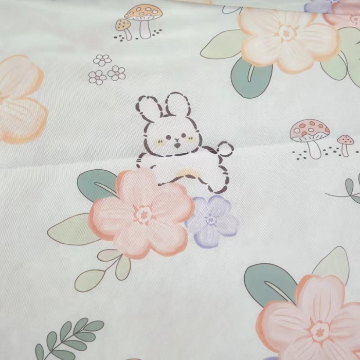 91家纺网 家纺一手货源 找家纺 柏薇 2025新款冰激凌凉感丝印花夏凉被 开心兔子