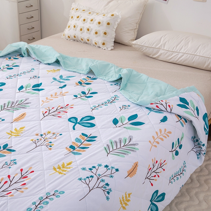 91家纺网 家纺一手货源 找家纺 富艺隆 2025新款超声波亲肤绒夏被夏凉被直播爆款超声波夏被空调被 春语