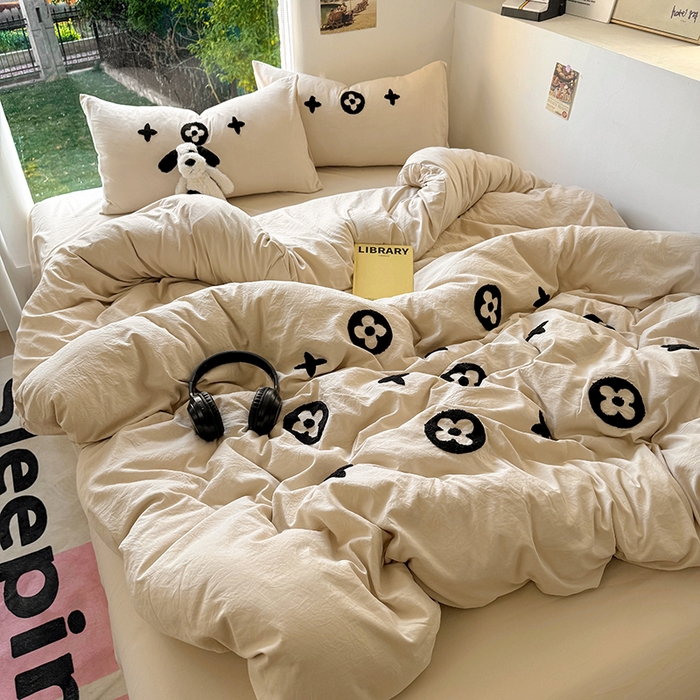 91家纺网 家纺一手货源 找家纺 耀达家居 2025新款A类水洗棉毛巾绣四件套 四叶草-咖