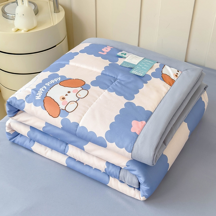 91家纺网 家纺一手货源 找家纺 宝士康家纺 2025新款10A抗菌针织夏被四件套 嗨皮狗狗