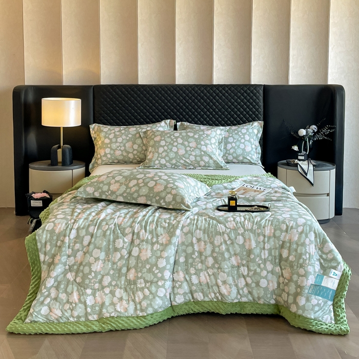 91家纺网 家纺一手货源 找家纺 宝士康家纺 2025新款10A抗菌双层纱豆豆绒夏被 绿野庄园