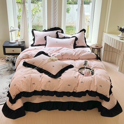 慕希 2025新款水洗棉花边夹棉床盖款四件套 赫本-蝴蝶结粉