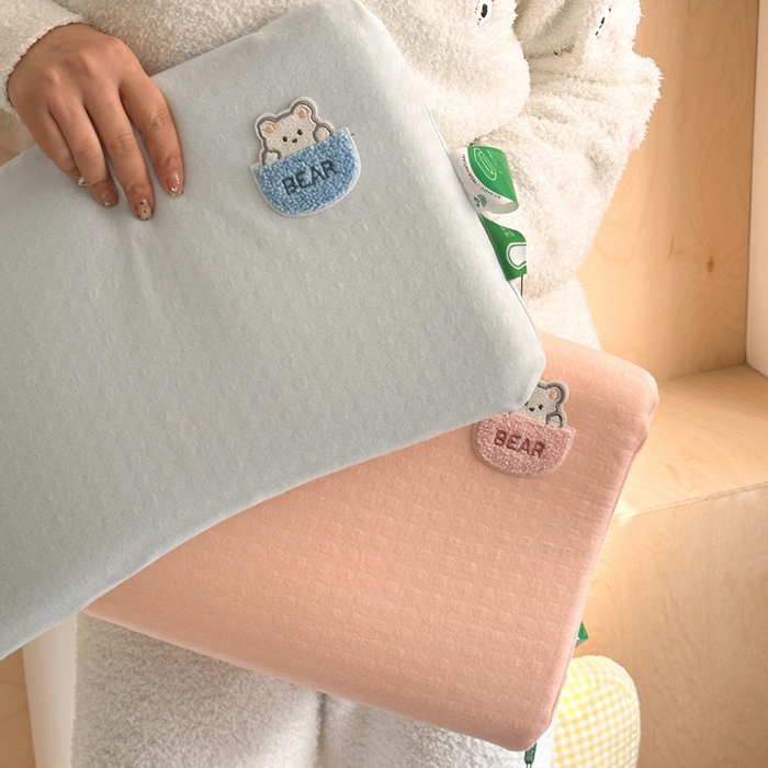 91家纺网 家纺一手货源 找家纺 伟邦枕芯 2025新款淘气熊生物机儿童枕头枕芯 蓝色高枕25*45cm一只