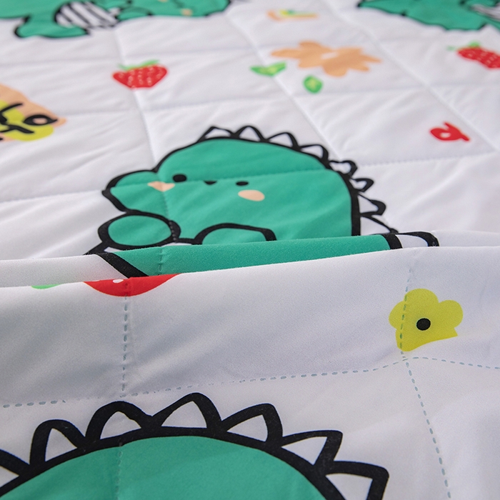 91家纺网 家纺一手货源 找家纺 富艺隆 2025新款超声波亲肤绒夏被夏凉被直播爆款超声波夏被空调被 萌萌小恐龙