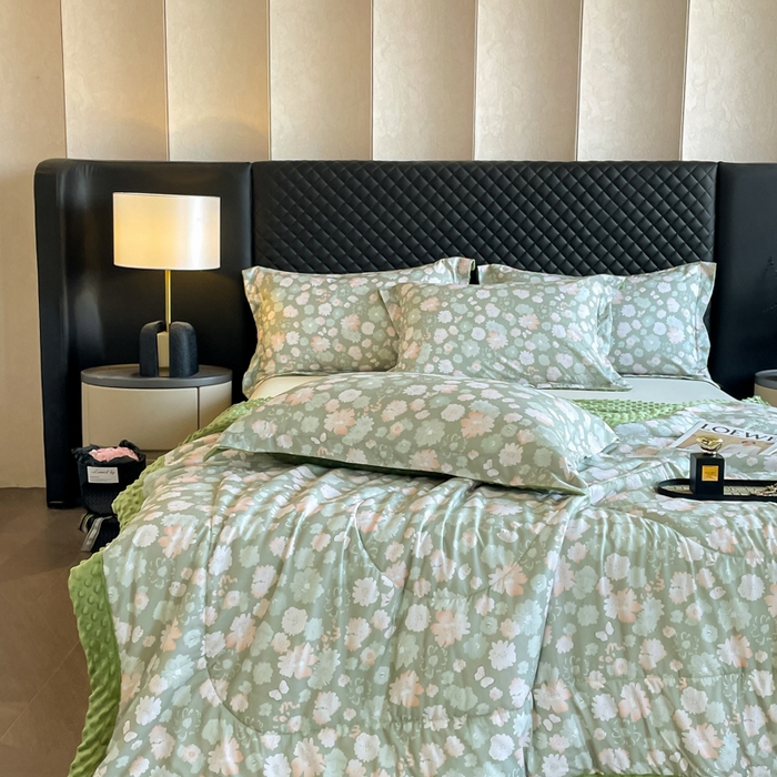 91家纺网 家纺一手货源 找家纺 宝士康家纺 2025新款10A抗菌双层纱豆豆绒夏被 绿野庄园