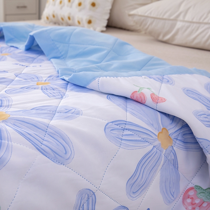 91家纺网 家纺一手货源 找家纺 富艺隆 2025新款超声波亲肤绒夏被夏凉被直播爆款超声波夏被空调被 小情调