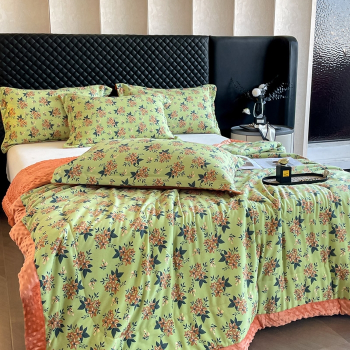 91家纺网 家纺一手货源 找家纺 宝士康家纺 2025新款10A抗菌双层纱豆豆绒夏被 花漫