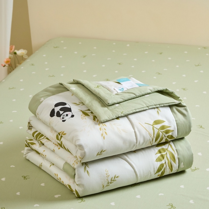 91家纺网 家纺一手货源 找家纺 宝士康家纺 2025新款10A抗菌全棉夏被四件套（床单款） 欢乐熊猫