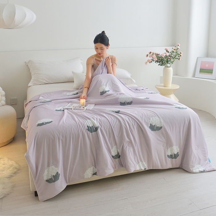 91家纺网 家纺一手货源 找家纺 梦恬佳 2025新款印花凉感丝夏凉被 观夏