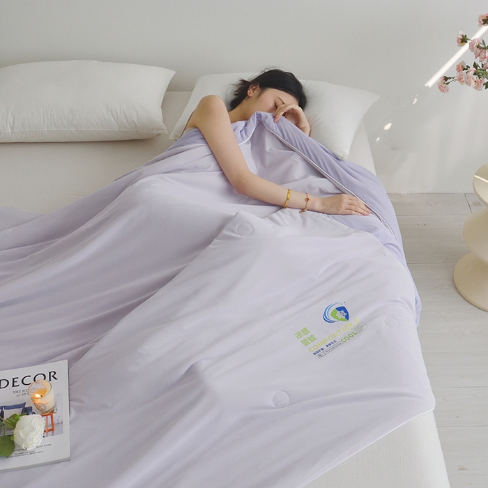 91家纺网 家纺一手货源 找家纺 梦恬佳 2025新款凉感驱蚊夏凉被 丁香紫