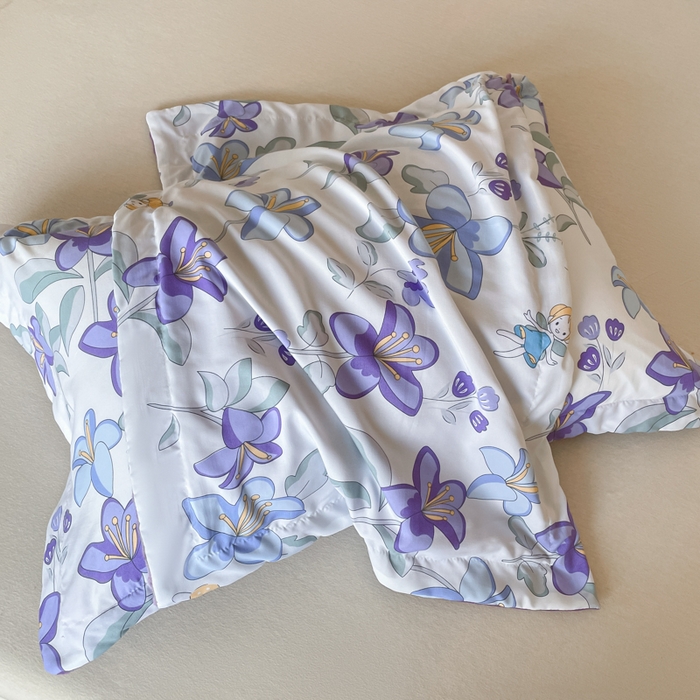 91家纺网 家纺一手货源 找家纺 宝士康家纺 2025新款10A抗菌双层纱豆豆绒夏被 花仙子