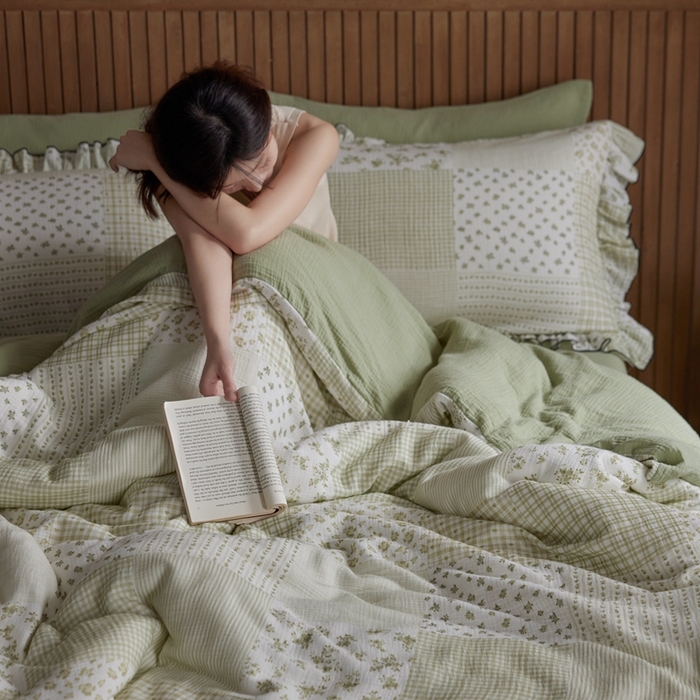 91家纺网 家纺一手货源 找家纺 安莱生活 2025新款全棉精梳棉双层纱绉纱数码印花四件套 百家布-绿