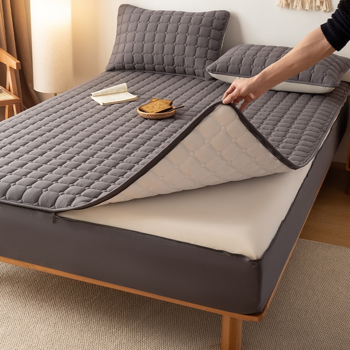 91家纺网 家纺一手货源 找家纺 叠派家纺 2025新款5A抗菌A类夹棉床笠经典款防水款系列 包边款-经典格星空灰