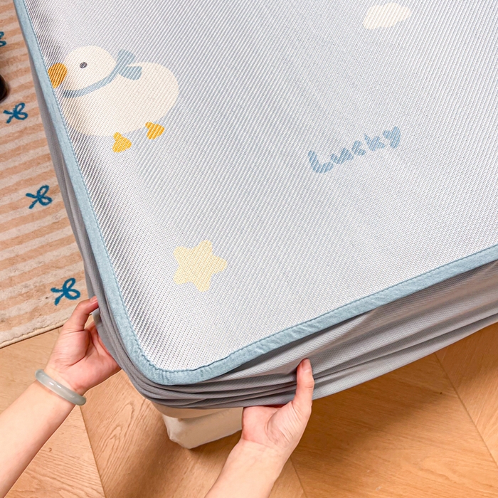 91家纺网 家纺一手货源 找家纺 慕尚家纺 2025新款数码印花床席床笠款冰藤席 床笠款-柯尔鸭