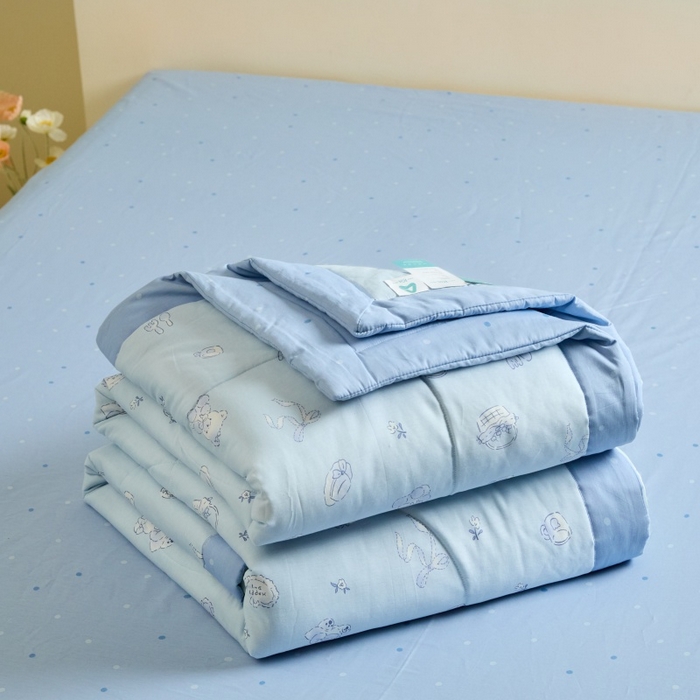 91家纺网 家纺一手货源 找家纺 宝士康家纺 2025新款10A抗菌全棉夏被四件套（床单款） 布偶小熊