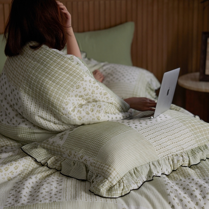 91家纺网 家纺一手货源 找家纺 安莱生活 2025新款全棉精梳棉双层纱绉纱数码印花四件套 百家布-绿