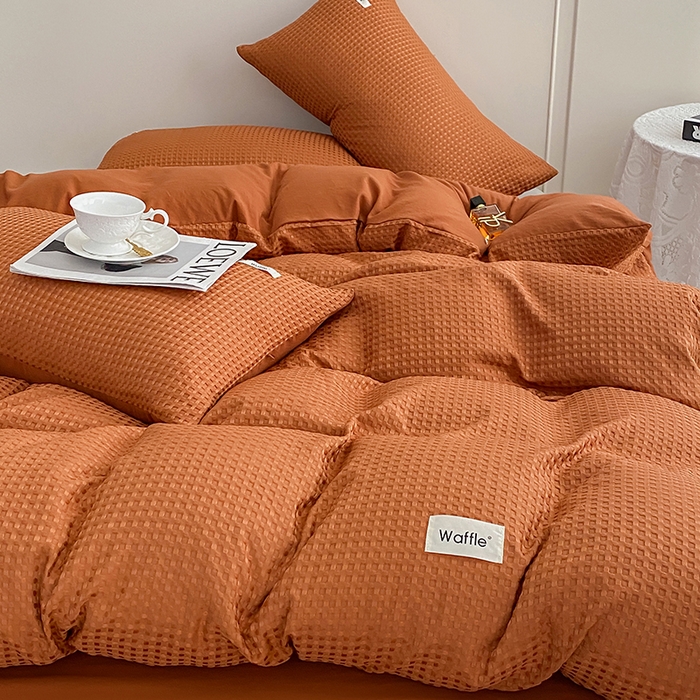 91家纺网 家纺一手货源 找家纺 仟网汇 2025新款华夫格森语系列四件套北欧简约风 焦糖