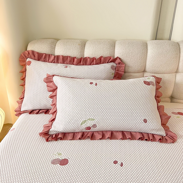 91家纺网 家纺一手货源 找家纺 2025新款A类冰豆豆提花凉席床盖 床盖款-樱桃-豆沙